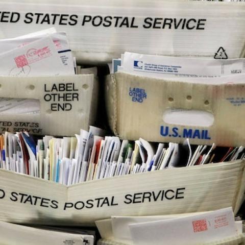 U.S. Post Office sort center in San Francisco, California, December 15, 2008. (Justin Sullivan/Getty Images)