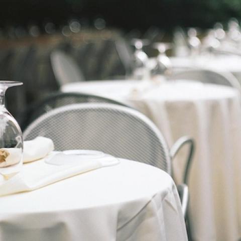 Restaurant table, Manhattan, New York. (Feng Zhao/Getty Images)