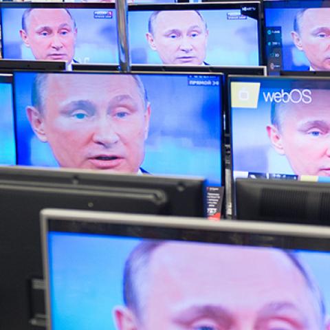 TV sets in Moscow during the broadcast of President Putin's annual televised phone-in with the nation, April 16, 2015 (ALEXANDER UTKIN/AFP/Getty Images)