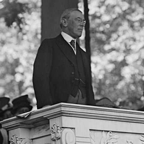 President Woodrow Wilson speaks at Arlington national Cemetery, 1917 (Library of Congress)