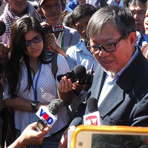 Cambodia National Rescue Party (CNRP) lawmaker Son Chhay speaks to the media during a protest demanding the release of CNRP President Kem Sokha, September 26, 2017 (Satoshi Takahashi/LightRocket via Getty Images)