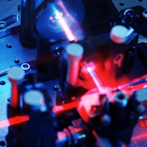 (VOLKER STEGER/SCIENCE PHOTO LIBRARY)