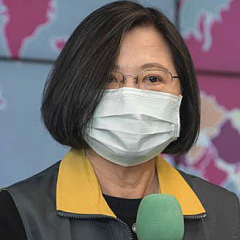 President Tsai Ing-wen inspects the Central Epidemic Command Center on April 2, 2020