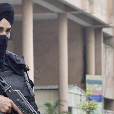 Heavy security arrangements deployed at the entrance of the Mini Secretariat on December 24, 2021 in Ludhiana, India, following a bomb attack by Sikh separatists. (Photo by Gurpreet Singh/Hindustan Times via Getty Images)