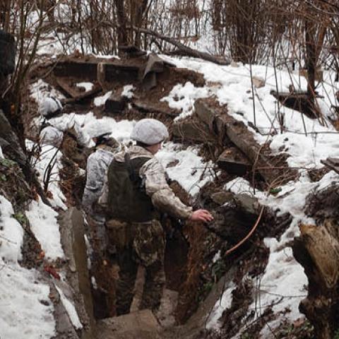 Ukrainian soldiers of the 25th Airborne Brigade in military position situated around the city of Avdiyivka on February 8, 2022 in Avdiyivka, Ukraine. (Photo by Gaelle Girbes/Getty Images)