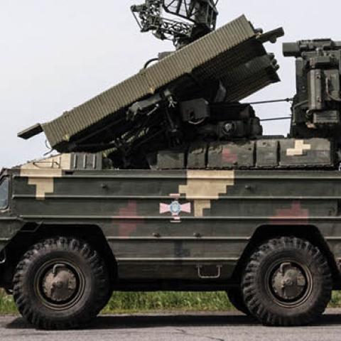 A Ukrainian soldier with an anti aircraft missile system near Sloviansk, eastern Ukraine on May 11, 2022. (Photo by Yasuyoshi Chiba/AFP via Getty Images) 