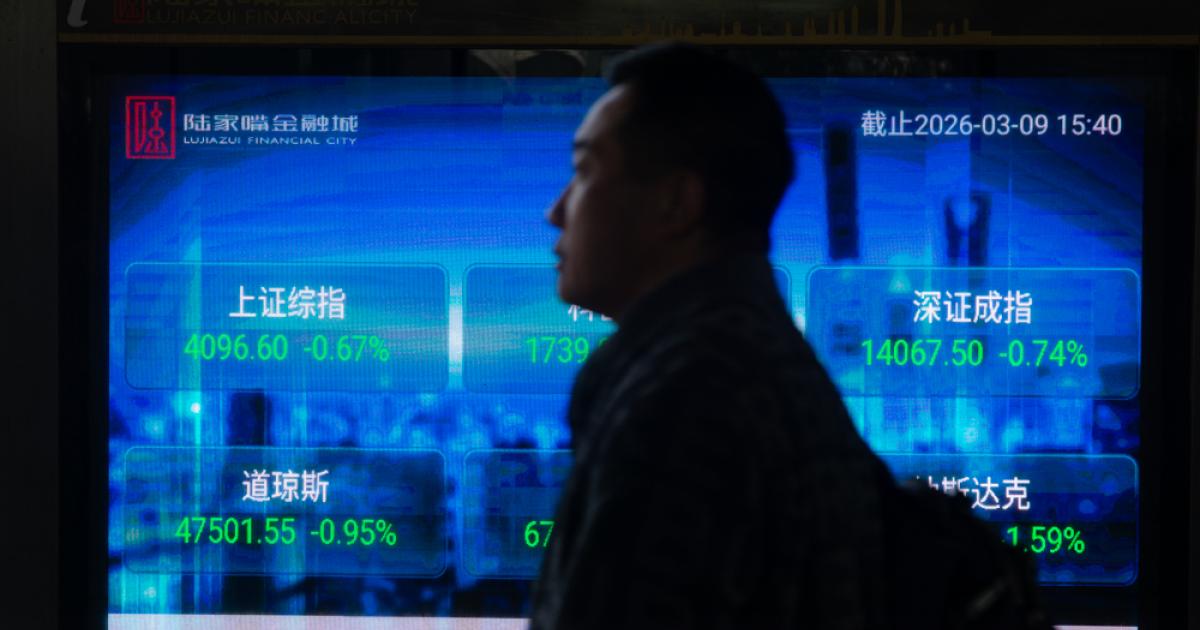 今天节目给打分享了两个非常重要的报告，一个来自于哈德逊研究，报告标题《中国经济的运作方式、如何损害本国人民和市场导向型经济体以及如何应对》。报告内容数据详实，对论合理，其影响力不容小觑。主要的意图在于...